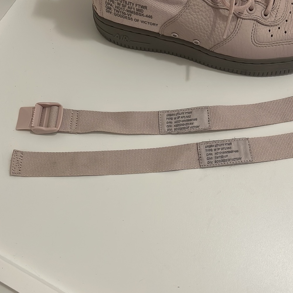 Pink Nike SF Air Force 1 urban utility FTWR - Picture 7 of 7